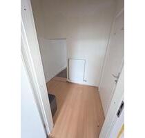 Wohnung zur Miete – Direkt - 800,00 EUR Kaltmiete, ca.  44,00 m² in Frankfurt am Main (PLZ: 60599) Oberrad
