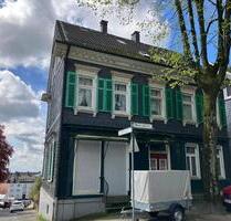 Bergisches Schieferhaus - 260.000,00 EUR Kaufpreis, ca.  260,00 m² in Remscheid (PLZ: 42853)
