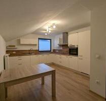 Lam Attraktive DG Wohnung schöner Ausblick, Einbauküche 87qm