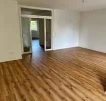 Schöne 2-Zimmer-Wohnung mit EBK und Balkon in Achim-Mitte