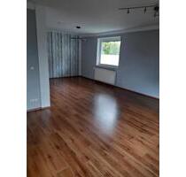 Mietwohnung - 800,00 EUR Kaltmiete, ca.  100,00 m² in Odenthal (PLZ: 51519)