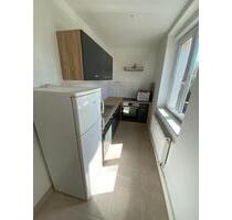 helle und freundliche 2 Raumwohnung mit Einbauküche und Stellplatz in Weißwasser - Weißwasser (Oberlausitz)