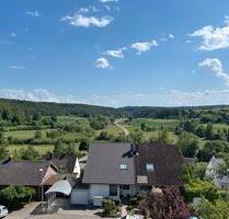 Helle 2,5 Zimmer Dachgeschosswohnung mit toller Aussicht - Aidlingen