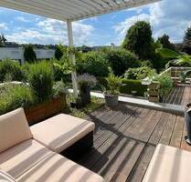 MÖBLIERT 2Zimmer, Küche, Bad, Stellplatz, Keller und Dachterrasse - Bielefeld Schildesche