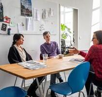 Büroplätze in Journalist:innenetage in Berlin-Kreuzberg