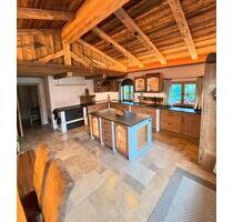 Wohnung zu vermieten!! - 3.300,00 EUR Kaltmiete, ca.  160,00 m² in Rottach-Egern (PLZ: 83700)