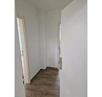 3 Zimmer Wohnung frisch renoviert - Grevenbroich Neuenhausen
