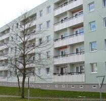 SWG - mehr als WOHNEN. Ruhig gelegene 2-Zimmer-Wohnung mit Vollbad und Loggia - Schwerin Mueß