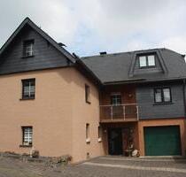 Charmantes Einfamilienhaus mit Innenhof, Garage und traumhaftem A - Kaisersesch