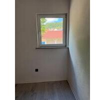 Doppelhaushälfte - 1.200,00 EUR Kaltmiete, in Deggingen (PLZ: 73326)