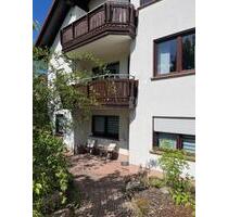 TOPLAGE: Großzügige 2-Zimmer-Wohnung mit Einbauküche, Terrasse und Garage! - Werbach