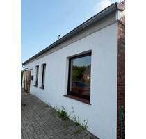 Haus zum Verkauf - 130.000,00 EUR Kaufpreis, ca.  110,00 m² in Nordenham (PLZ: 26954)