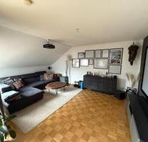 Helle 2,5-Zimmer-Dachgeschosswohnung mit Loggia - Miltenberg