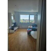 Lichtdurchflutete 3-Zimmer-Wohnung mit großem Balkon - Hannover Herrenhausen-Stöcken