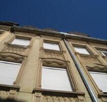 Gepflegte DG-Wohnung (3 ZKB) + Dachspeicher als Lagerraum - Pforzheim Weststadt