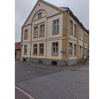 Haus mit viel Raum - 40.000,00 EUR Kaufpreis, ca.  550,00 m² in Gnoien (PLZ: 17179)