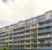 Hier ist Ihre 2-Zimmer-Wohnung mit Balkon und Dusche - Dresden Neustadt