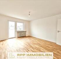 Erstbezug nach Renovierung: 2,5-Zimmer-Wohnung mit sonnigem SüdOst-Balkon und 2 Stellplätzen - Eching