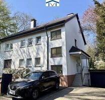IDEAL FÜR SINGLES Gemütliche Dachgeschoßwohnung in Essen-Bergerhausen zu vermieten