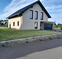 Haus zu verkaufen,Baujahr 2022 - 485.000,00 EUR Kaufpreis, in Peterswald-Löffelscheid (PLZ: 56858)