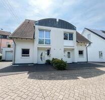Familienfreundliche Doppelhaushälfte in ruhiger Lage von Troisdorf-Sieglar