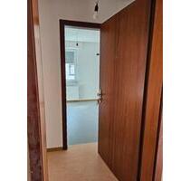 2-ZKB Wohnung - 700,00 EUR Kaltmiete, ca.  65,00 m² in Lampertheim (PLZ: 68623)
