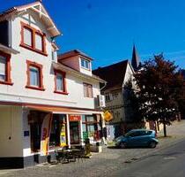 Helle 1,5 Zimmer-Singlewohnung mit EBK, Parkett und modernem Bad - Ranstadt