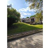 Schöner Bungalow auf 5600 qm Parkähnlichem Grund - Denkendorf