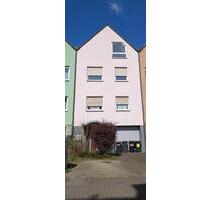 Reihenmittelhaus mit Garten und Garage in Bochum Laer