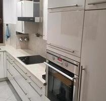 Mietwohnung 3,5 Zimmer, 2 überdachte Parkplätze in Steinberg - Dietzenbach