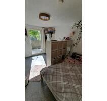 WG Zimmer mit eigenem Bad - 410,00 EUR Kaltmiete, ca.  15,00 m² in Marburg (PLZ: 35037)