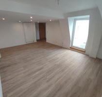 Gemütliche DG-Wohnung mit Balkon - Gera Debschwitz