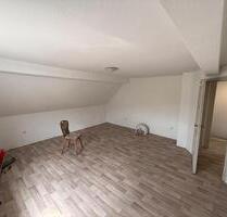 DG Wohnung (2 Zimmer) - 330,00 EUR Kaltmiete, ca.  34,00 m² in Haiger (PLZ: 35708)