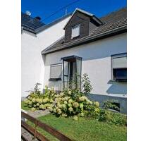 Kelberg(Kreis Daun).Einfamilienhaus mit Garten und Garage - Kaisersesch