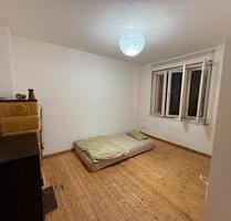 One Room in two room Apartment, Near Lichtenberg (S+U Bahn) - Berlin Rummelsburg