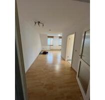 1-Zimmer-Dachgeschosswohnung mit EBK, Balkon und Stellplatz - Herzogenaurach