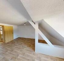 Charmante Dachgeschosswohnung mit Dusche - Chemnitz Hilbersdorf