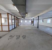 Historische 386m² Gewerbehalle mit Charme an der B299 in Landshut - Kumhausen