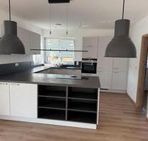 Neubau Wohnung - 1.300,00 EUR Kaltmiete, ca.  150,00 m² in Hirschau (PLZ: 92242)