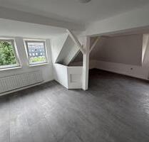 ERSTBEZUG AM HAHNERBERG: 2-3 ZIMMER WOHNUNG WHG - Wuppertal Cronenberg