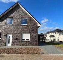 Moderne DHH in begehrter Lage zwischen Oldenburg und Bremen - Ganderkesee