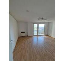 Frisch sanierte 1.5Zimmer,Küche und Bad. Helle Wohnung mit Balkon - Wolfenbüttel