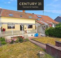 Charmante 3 ZKB, DG Wohnung inkl. Terrasse, Garten und eigenem Stellplatz in Friedrichsthal