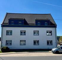 Helle DG-Wohnung mit Ausblick – frisch renoviert – Nähe Mayen
