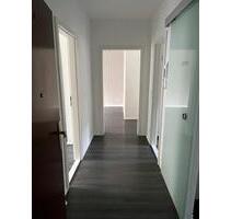 Vollsanierte, modernisierte 3-Zimmer-Wohnung mit Balkon - Weißenfels