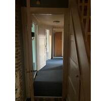 3-Zimmer-Dachgeschosswohnung in zentraler Lage – ideal für WGs - Lübeck Sankt Lorenz Nord