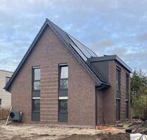 Nachhaltige Doppelhaushälfte in EH 40 QNG zur Miete - Oldenburg Kreyenbrück