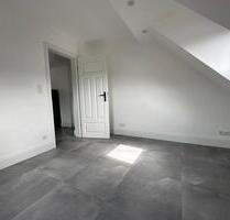DG Wohnung - 2 Zimmer - ZKB in Holzlar zu vermieten - Bonn Beuel-Mitte