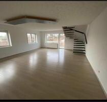 2 Zimmerwohnung 96 qm2 mit EBK und Balkon direkt in Wehrheim