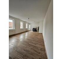 Helle 2 Zimmer Wohnung mit offener Küche zentrale Altstadt Lage - Mühlheim am Main